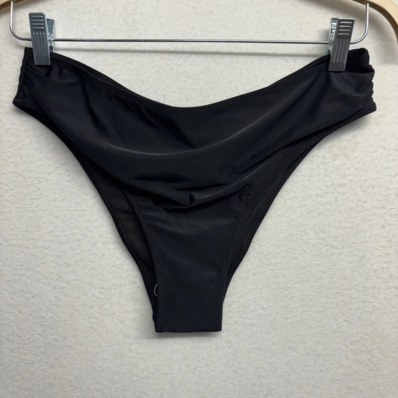 NWT Kamoni Bikini Stripe Top Black Bottom - Picture 8 of 16